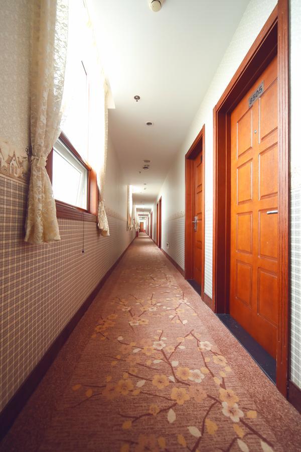 Nostalgia Hotel Beijing- Xidan Экстерьер фото