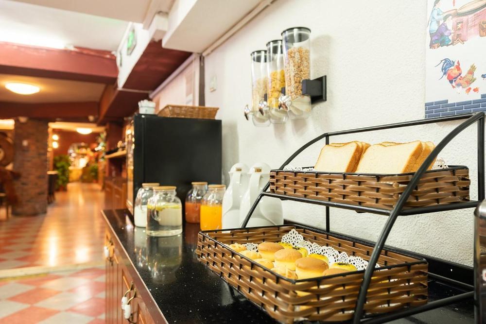 Nostalgia Hotel Beijing- Xidan Экстерьер фото